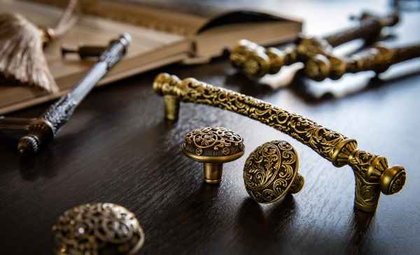 Мебельные ручки скобы и кнобы Edgar Berebi